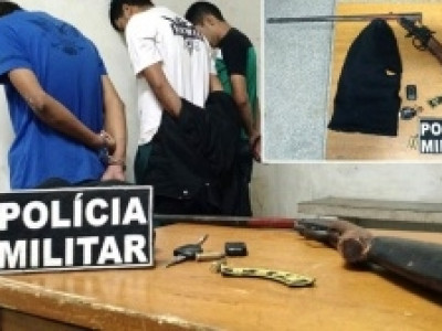 PM prende trio que portava espingarda e touca ninja