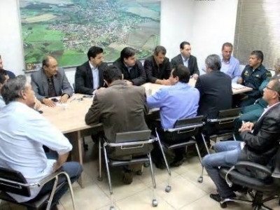 Comandante do CPA-1 participa de reunião com vereadores de Maracaju