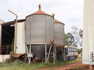 Leilão em Bonito, MS, tem silos de grãos a R$ 4 mil