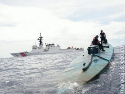 EUA apreendem "submarino" com quase 6 toneladas de cocaína