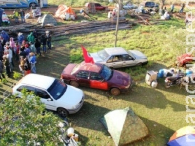 Grupo Sem Terra ocupa fazenda em Casa Verde