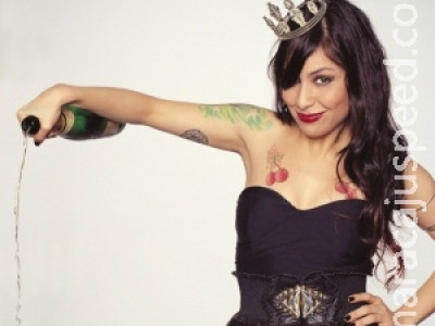 Cantora Pitty se apresenta em Dourados neste sábado