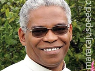 Paranaense afrodescendente de 51 anos é nomeado bispo de Dourados