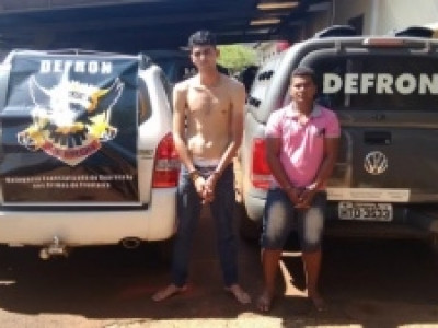 Dupla é presa com carro que seria trocado por drogas no Paraguai