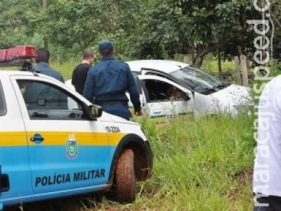 Taxista é encontrado morto com tiro na cabeça dentro de veículo