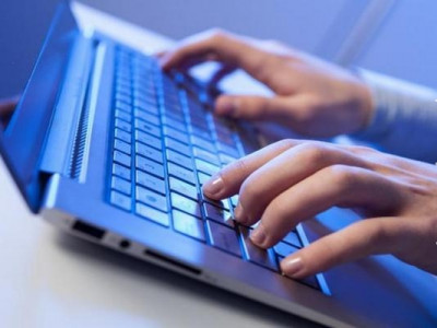 Esposa ameaça amante do marido de divulgar vídeo íntimo da traição