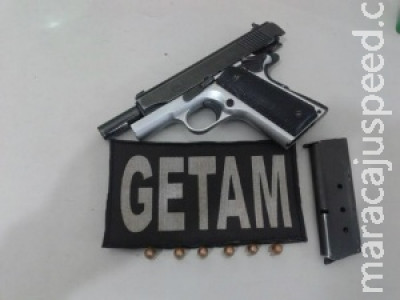 Jovem é detido com arma no centro e diz que procurava assaltante