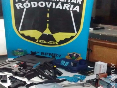 BOP PRE de Ponta Porã apreende armas, munições e medicamnetos na MS-164 