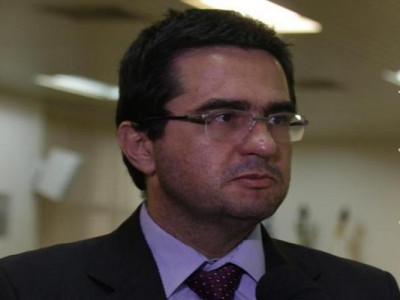 Sem acordo entre ambulantes, MPE tenta disciplinar trabalho em terminais