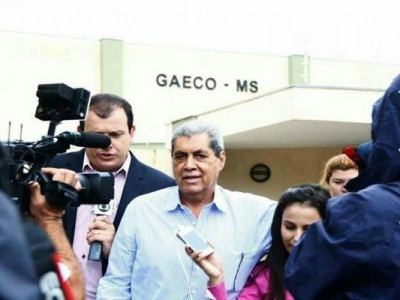 MPE denuncia Puccinelli, Baird e mais 3 por suposto esquema de terceirizados