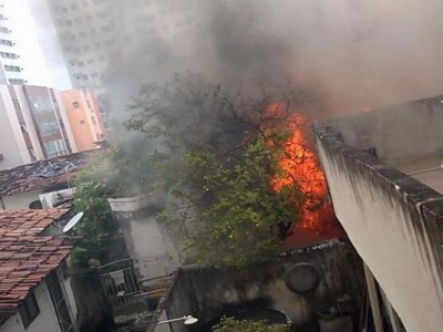 Antes de incendiar casa, ex-marido teria furtado carne, presunto e queijo