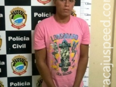 pai mata bebê com soco na cabeça