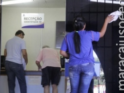 No recesso, demanda na Câmara são pedidos de tapa-buraco e iluminação