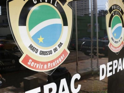 Ladrão em moto rouba celulares, mas acaba perseguido e preso