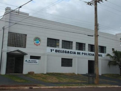 Michê: garoto roubou celular do cliente como "pagamento" pelo programa