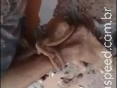 VÍDEO: suspeito de tentar furtar residência é amarrado e espancado por populares