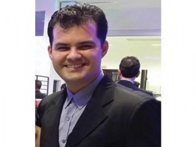 Médico mencionou arma à esposa antes de ser encontrado morto em BMW