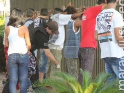 Defensoria vai à Justiça contra abordagem policial de adolescentes