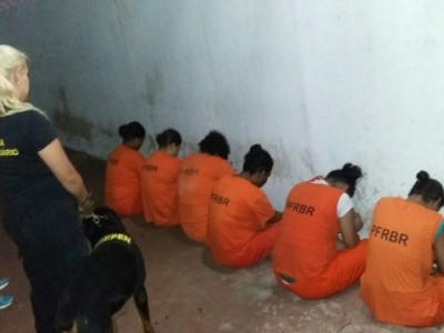 Detentas se revoltam com apreensão de celulares em presídio