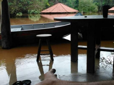 VÍDEO: rio sobe e pesqueiro fica de baixo dágua em Bonito