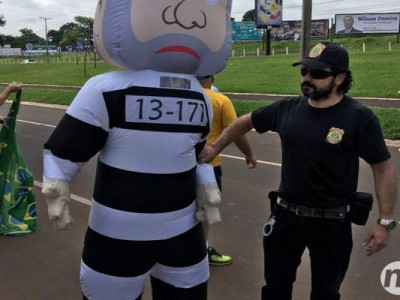 VÍDEO: campo-grandenses comemoram ação da PF que levou Lula para depor