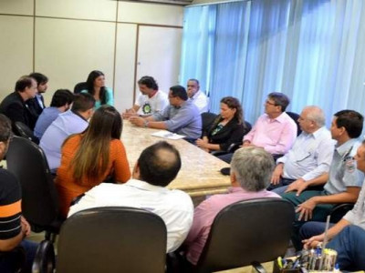 Servidores reclamam de sindicalismo pelego e aguardam interlocutor