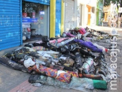 Proprietários ainda contabilizam prejuízos após incêndio em malharia