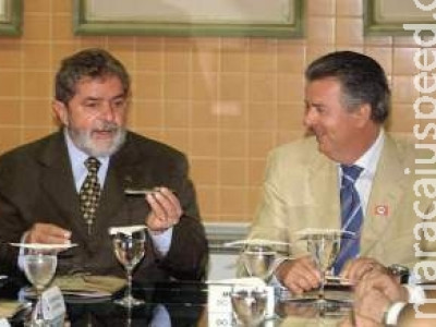 De jatinho emprestado, Lula fica no hotel usado por Delcídio em Brasília