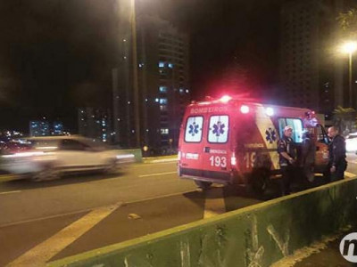 Estudante de 18 anos é contida ao ameaçar se jogar de pontilhão