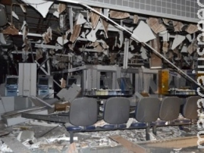 Quadrilha explode banco, faz taxistas reféns e atira contra delegacia e PM