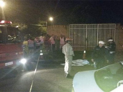Morador morre atropelado por carreta quando chegava em casa na Capital