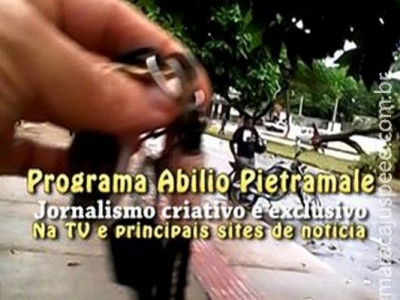 Pietramale flagra moto pronta para ladrão e cão lagartixa