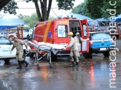 Homem é espancado, amarrado e tem carro roubado durante assalto