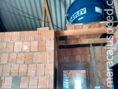 Bernal descumpre lei ao inaugurar casas inacabadas e UPA sem funcionar