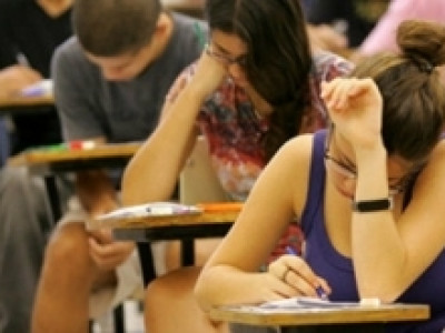 Metade dos jovens depende de programas do governo para cursar universidade