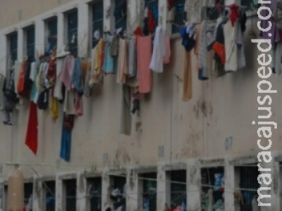 Agepen vai bloquear antenas clandestinas e sinal de celular em presídios