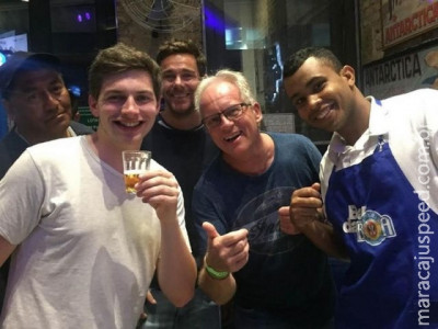 Garçons faturam até R$ 7 mil com gorjetas dos turistas na Olimpíada