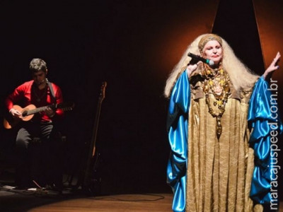 Elke Maravilha morre no Rio aos 71 anos