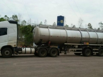 PRF apreende 45 mil litros de combustível para aviação