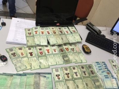 "Rei da falsificação" é flagrado com documentos públicos, afirma polícia