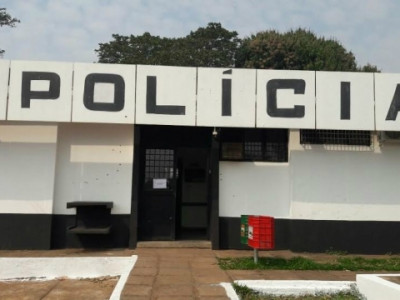 Delegacia na fronteira é alvo de ataque com 40 tiros