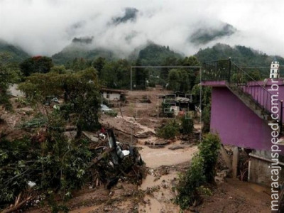 Resquícios da tempestade tropical Earl deixam 45 mortos no México