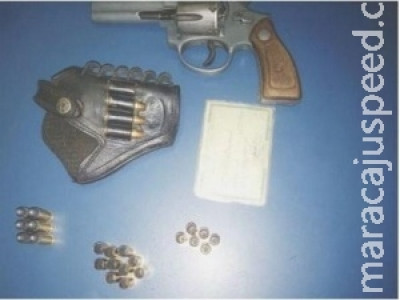 Embriagado, homem é preso após atirar dentro de casa no bairro Tijuca