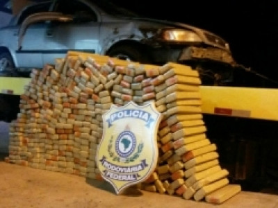 Traficante capota com 265 quilos de droga que seguia para Bahia
