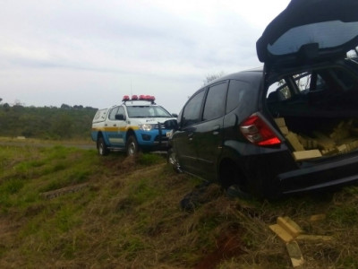 Carro é abandonado na MS-156 com 507 quilos de droga