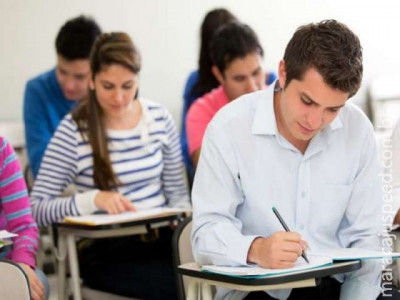 Qual a diferença entre bacharelado, licenciatura e tecnólogo?