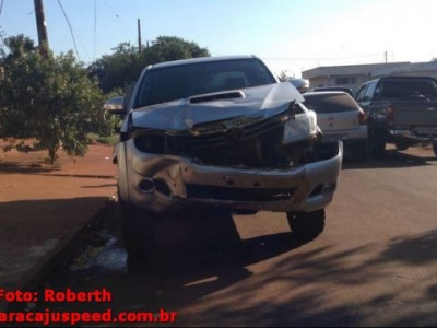 Urgente: Grave colisão entre camionete e motocicleta deixa uma vítima gravemente ferida