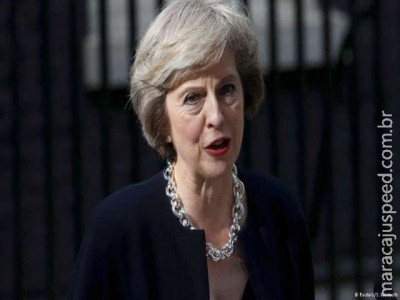 Premiê britânica anuncia início do Brexit até fim de março