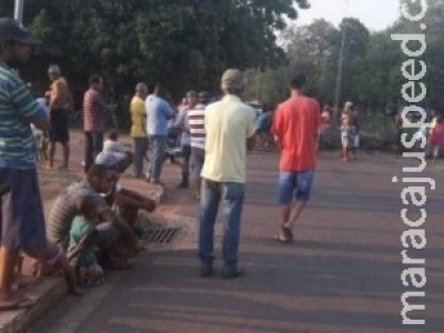 Homem esfaqueado durante protesto de trabalhadores tem 67 anos