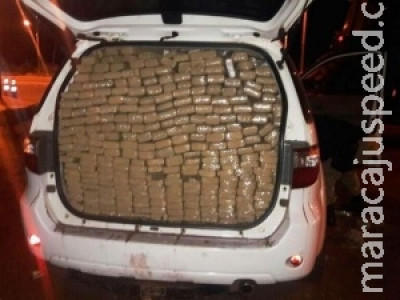 “Cavalo doido” abandona utilitário com duas toneladas de maconha
